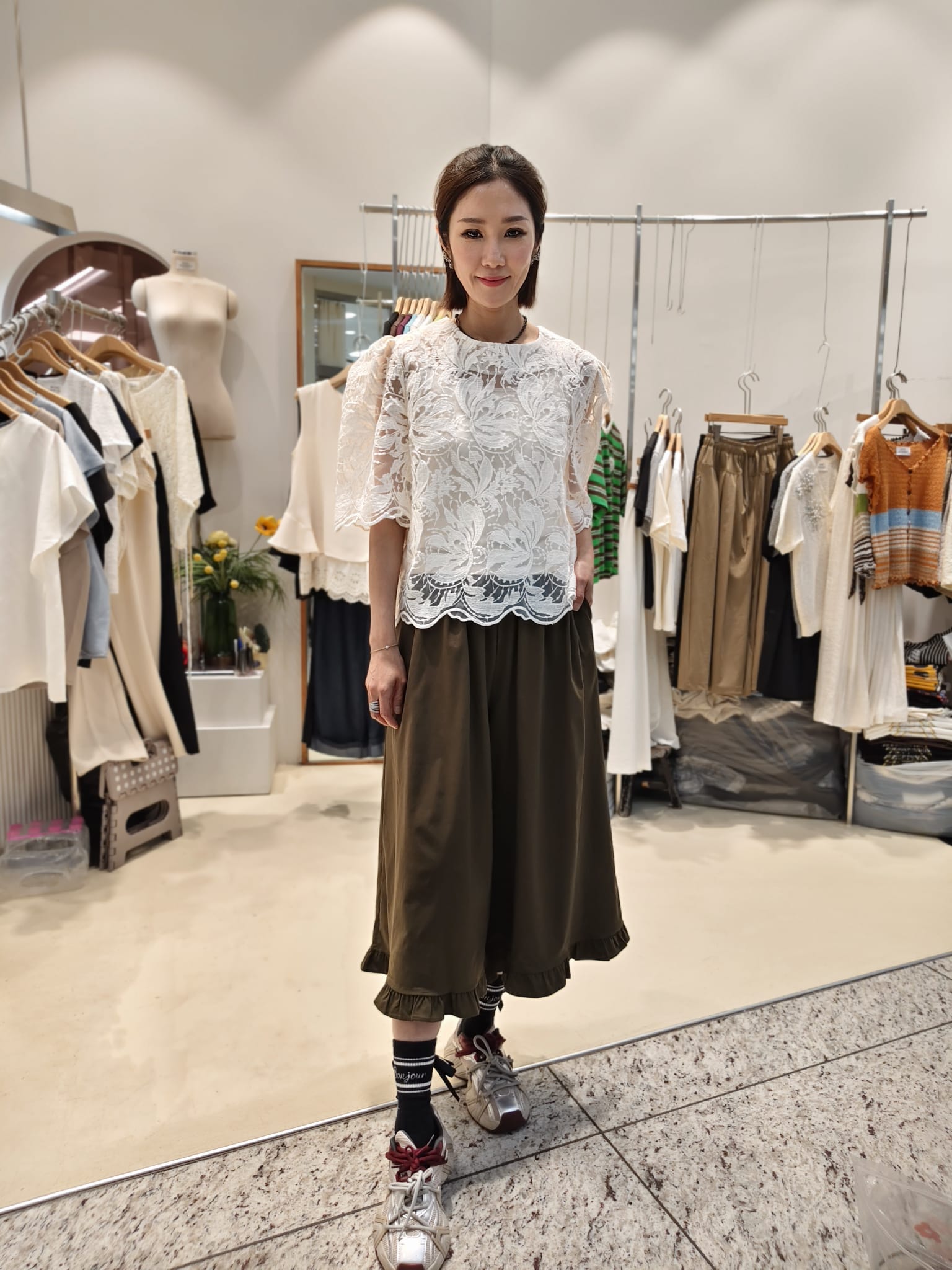 韓國Intro Adorable上衣 LAD60617 - Beige