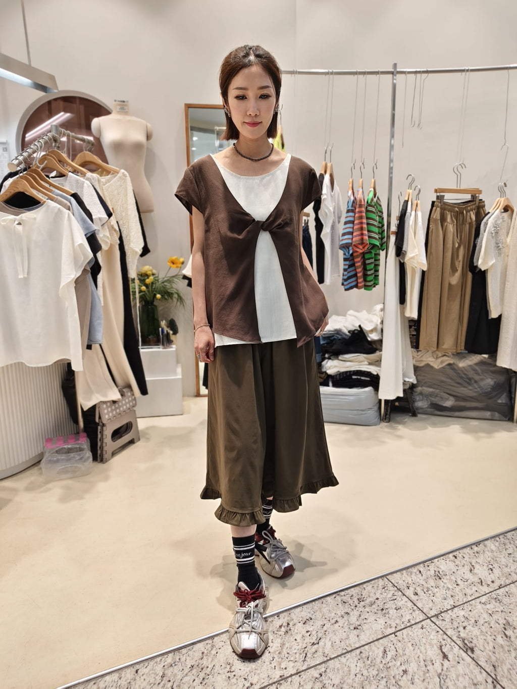 韓國Intro Adorable上衣 LAD60616 - Brown