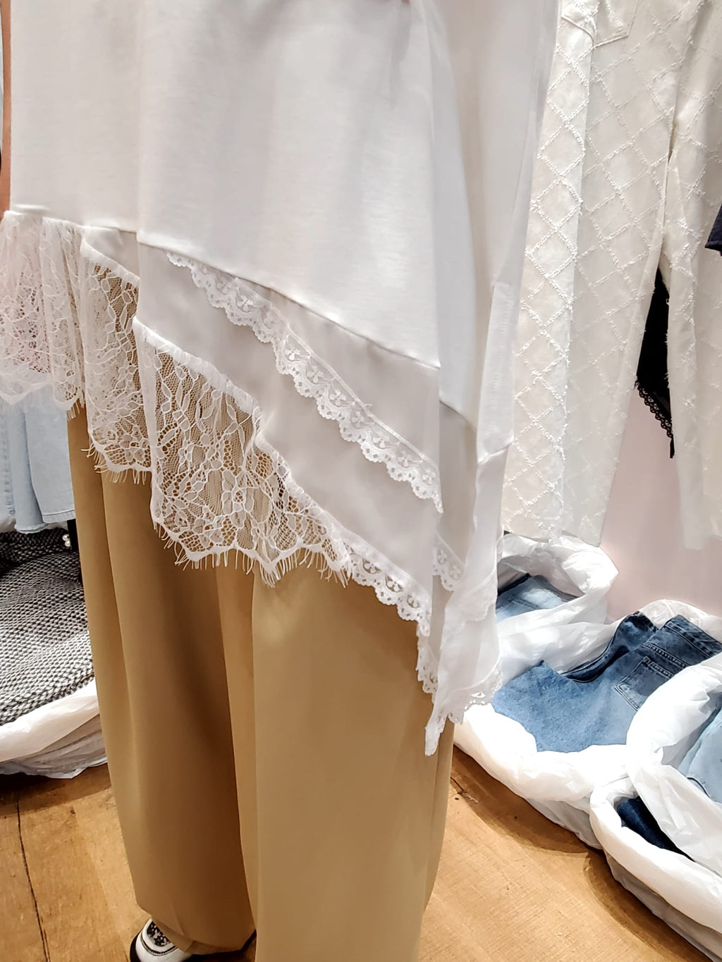 韓國OT Rimane上衣 LOT60605 - White
