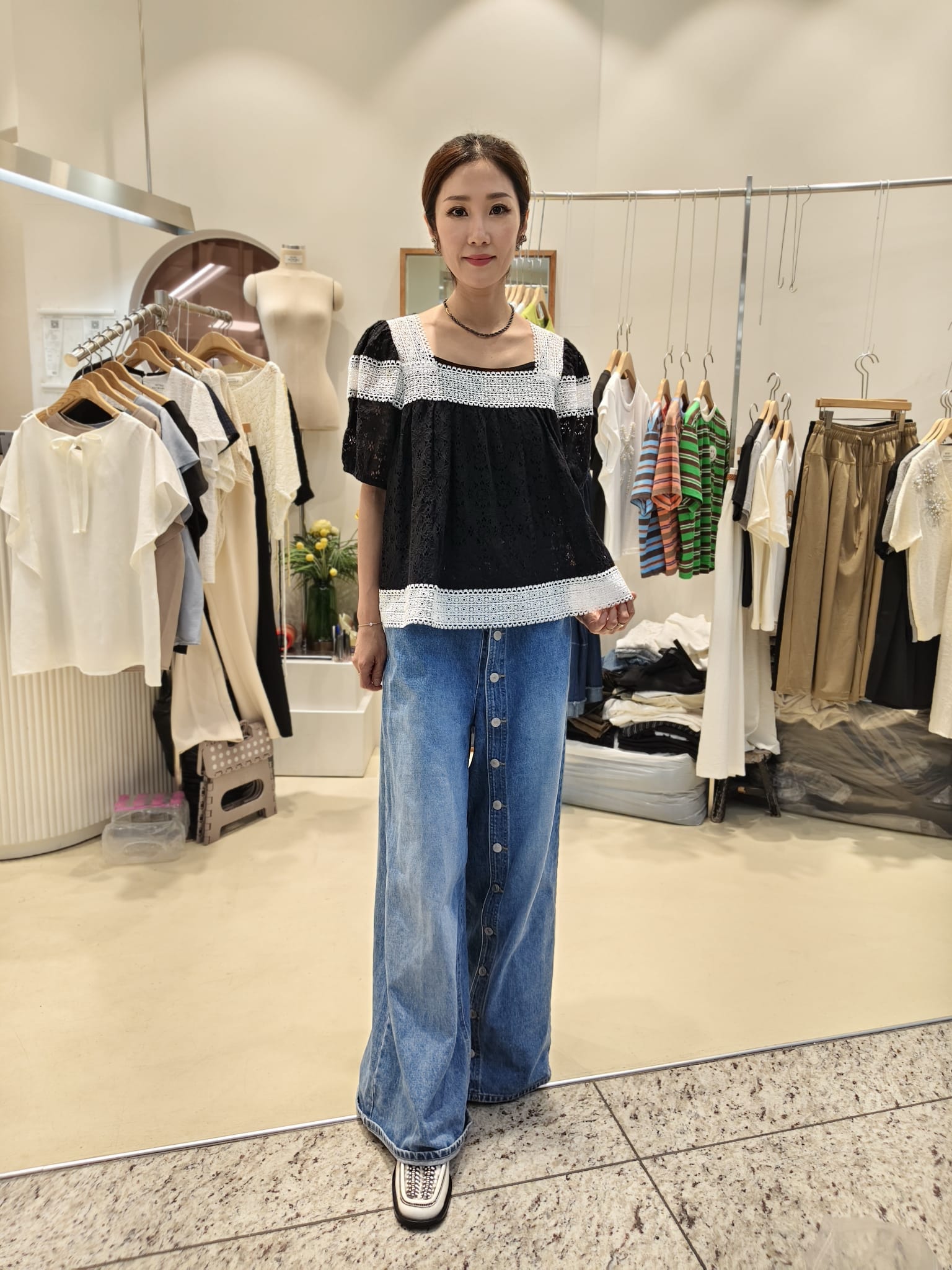 韓國Intro Adorable上衣 LAD60622 - Black