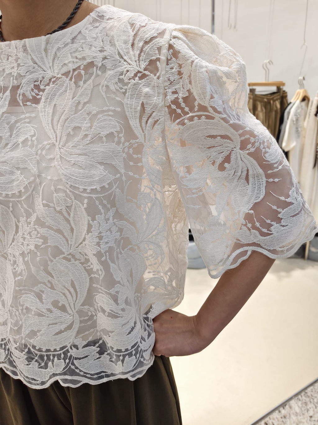 韓國Intro Adorable上衣 LAD60617 - Beige