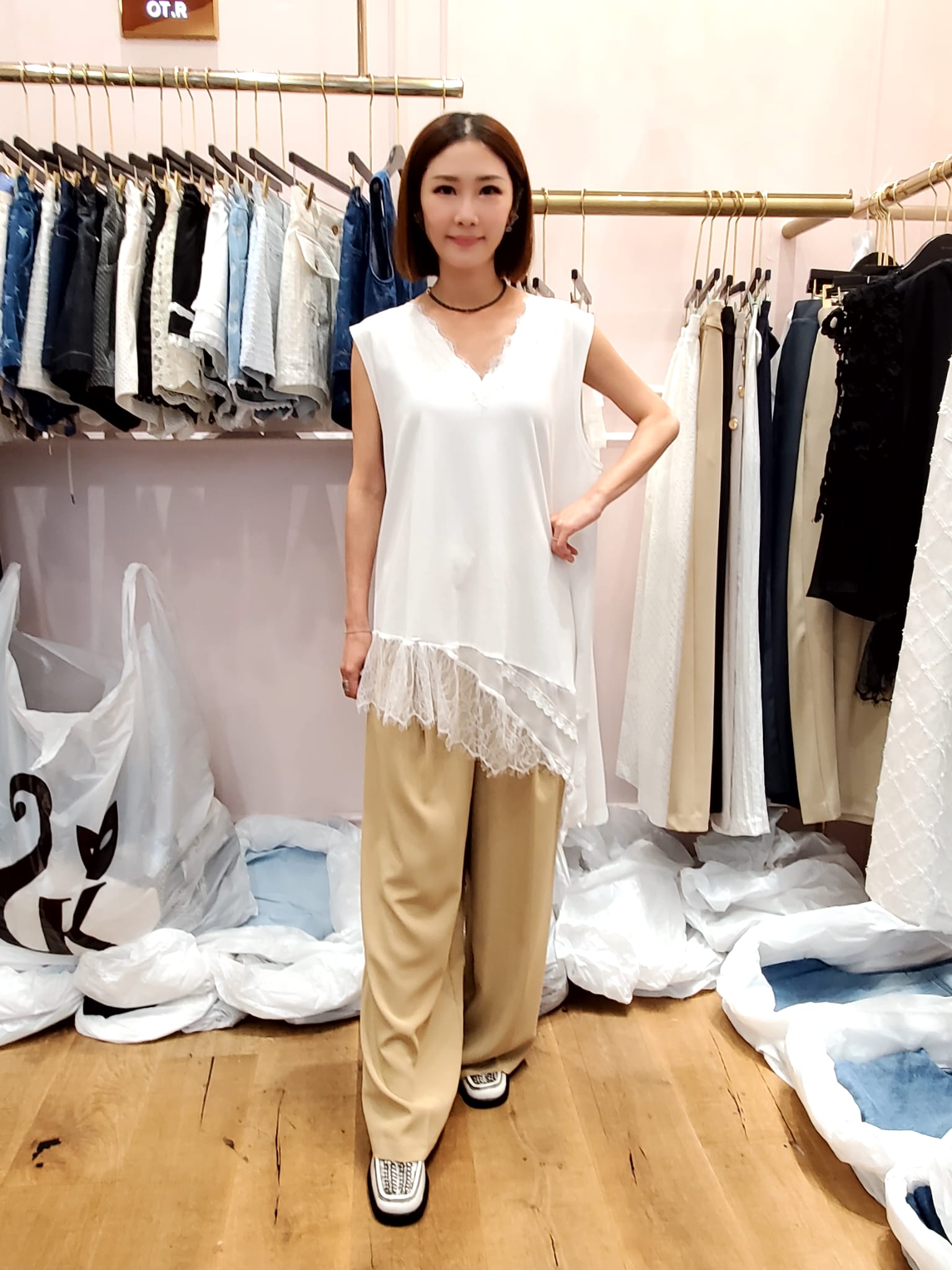 韓國OT Rimane上衣 LOT60605 - White