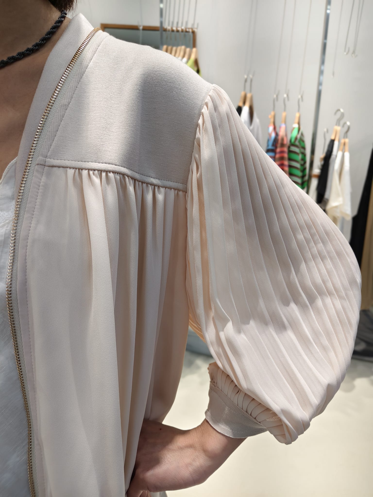 韓國Intro Adorable上衣 LAD60609 - Beige