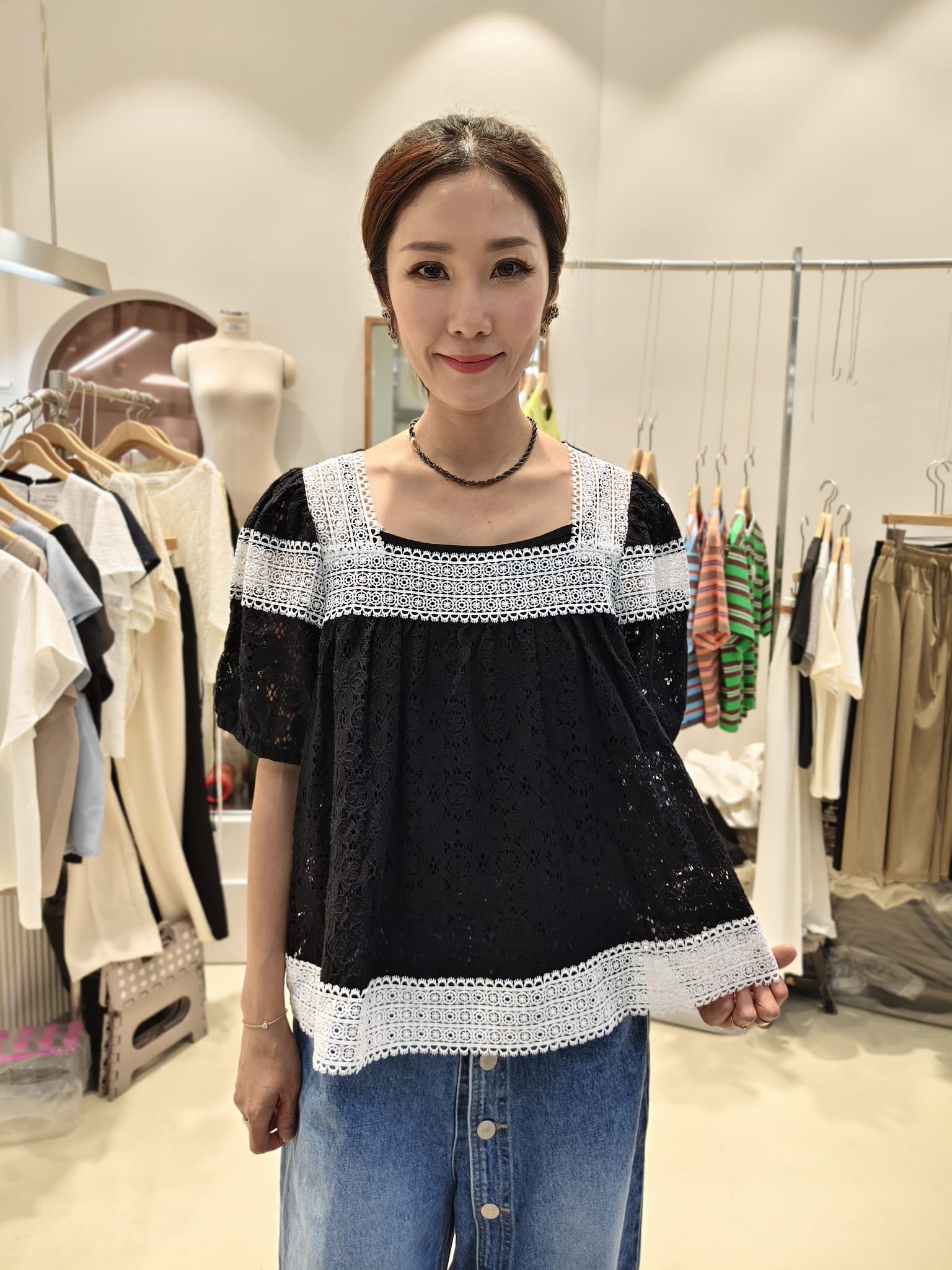 韓國Intro Adorable上衣 LAD60622 - Black
