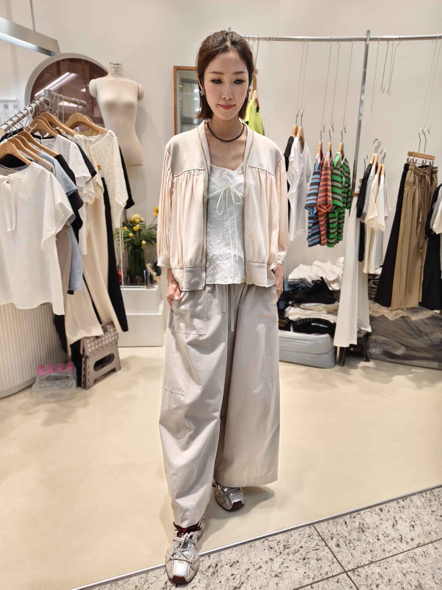 韓國Intro Adorable上衣 LAD60609 - Beige