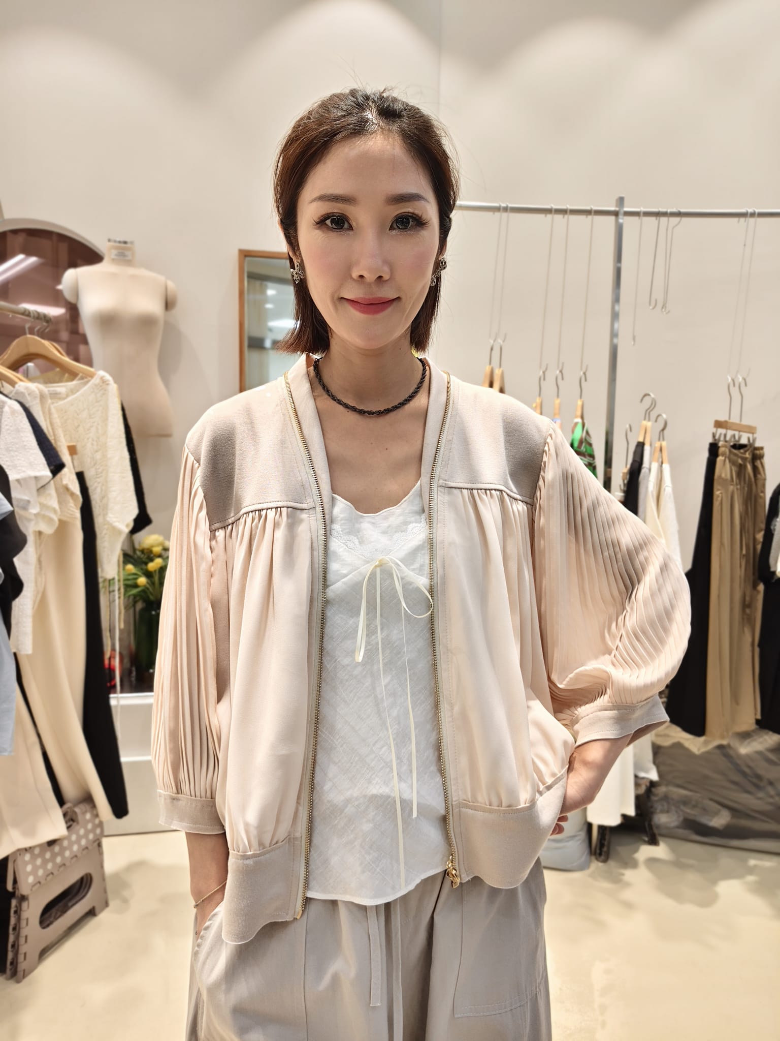 韓國Intro Adorable上衣 LAD60609 - Beige