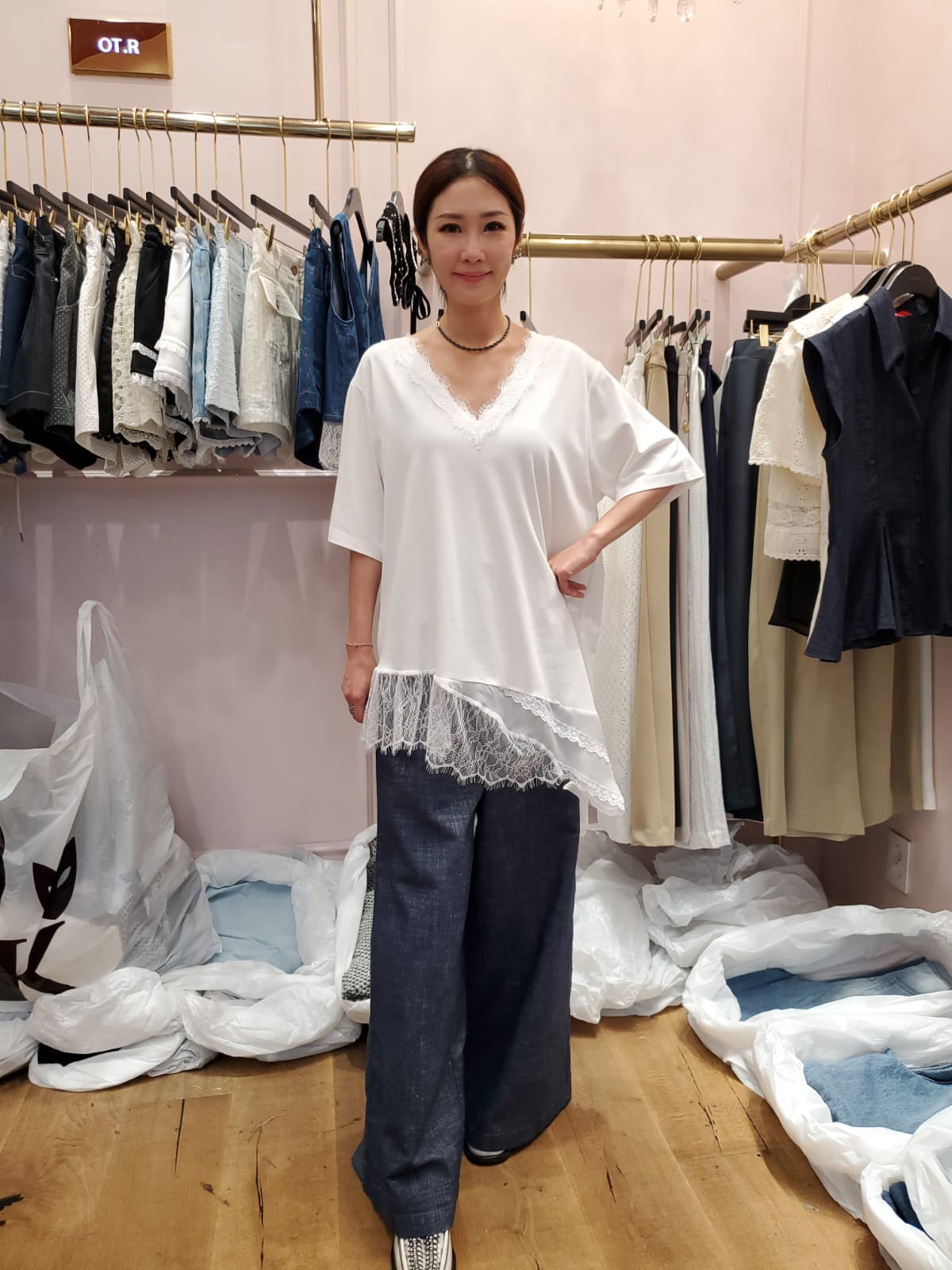 韓國OT Rimane上衣 LOT60621 - White