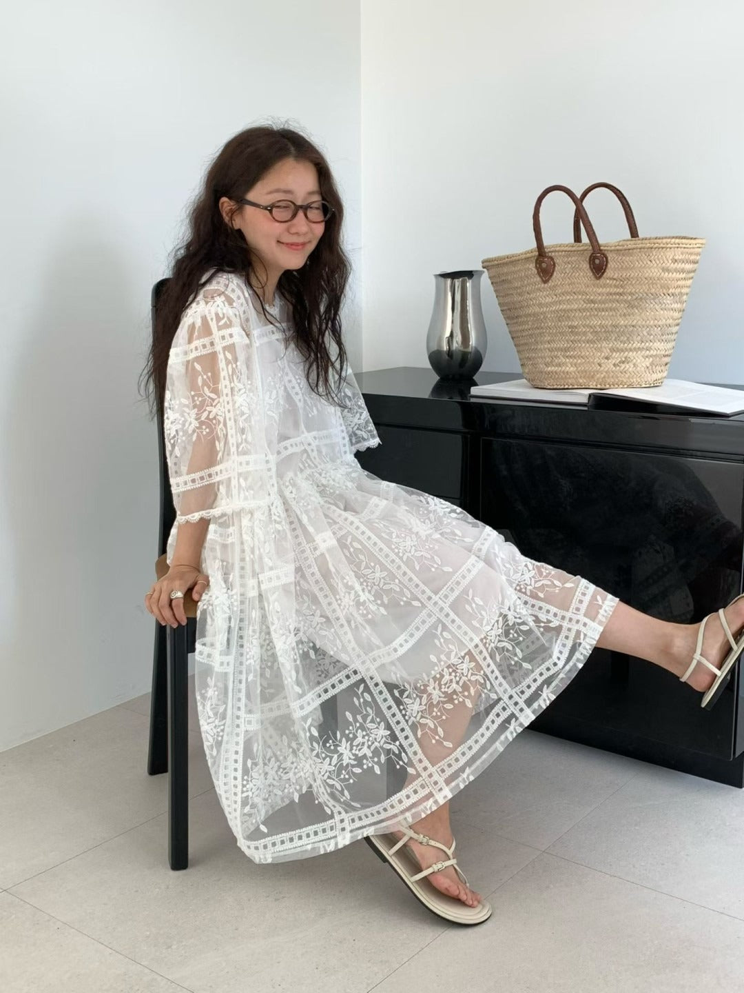 韓國 VENTI 花卉刺繡蕾絲透視連身裙｜韓系優雅層次感 Lace Overlay Dress