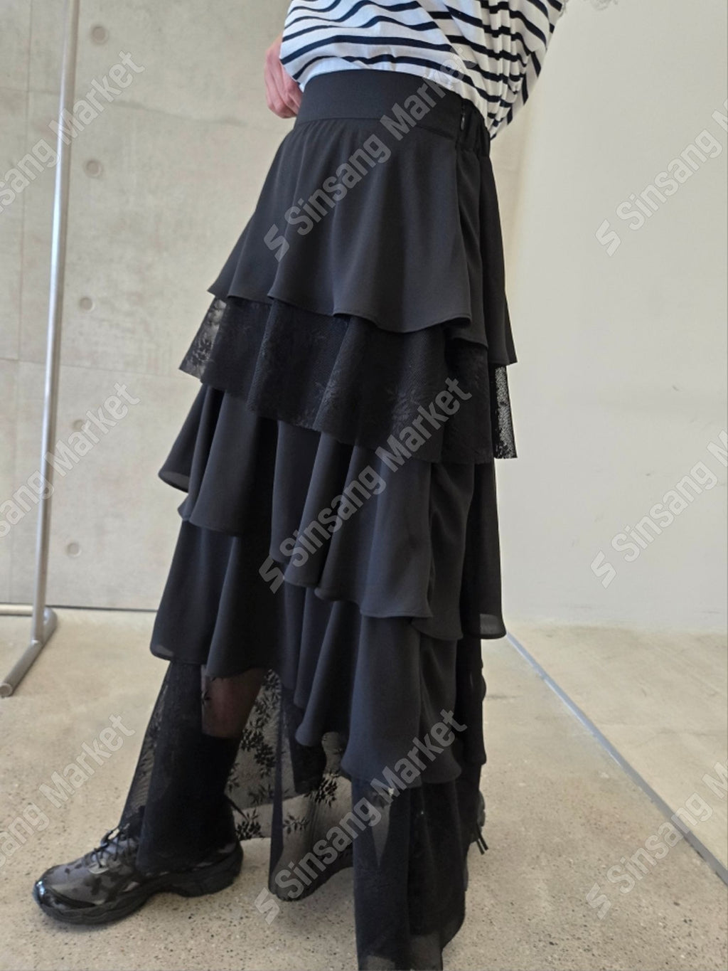 韓國CORNER302多層荷葉邊蕾絲長裙 | 法式蛋糕裙高腰半身裙 Korean Tiered Ruffle Lace Skirt