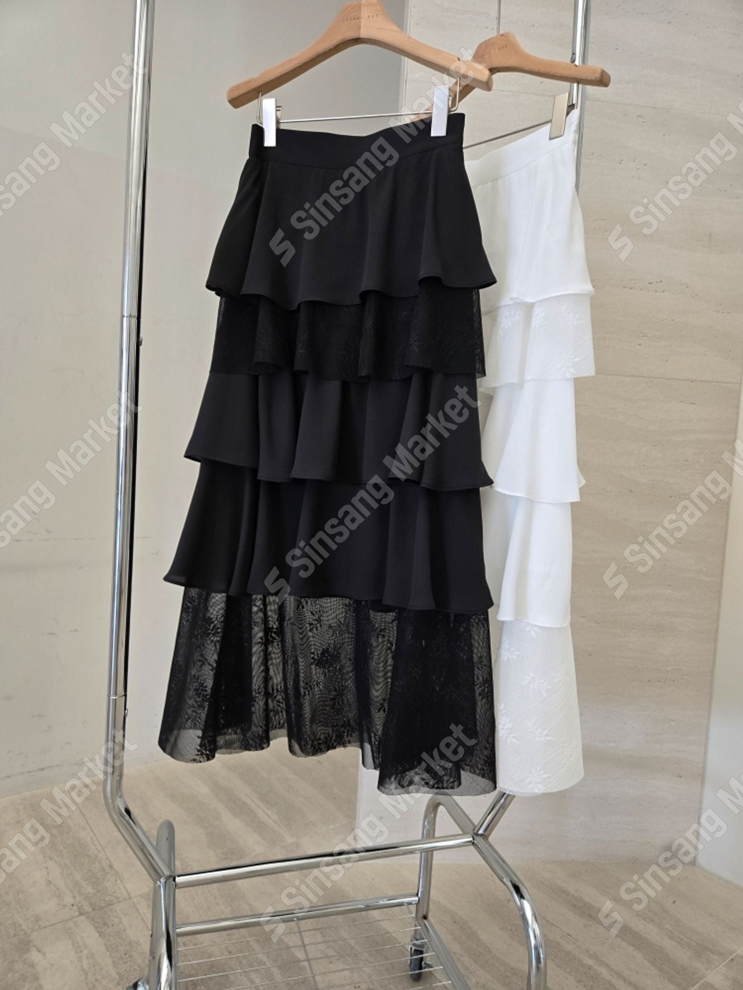 韓國CORNER302多層荷葉邊蕾絲長裙 | 法式蛋糕裙高腰半身裙 Korean Tiered Ruffle Lace Skirt