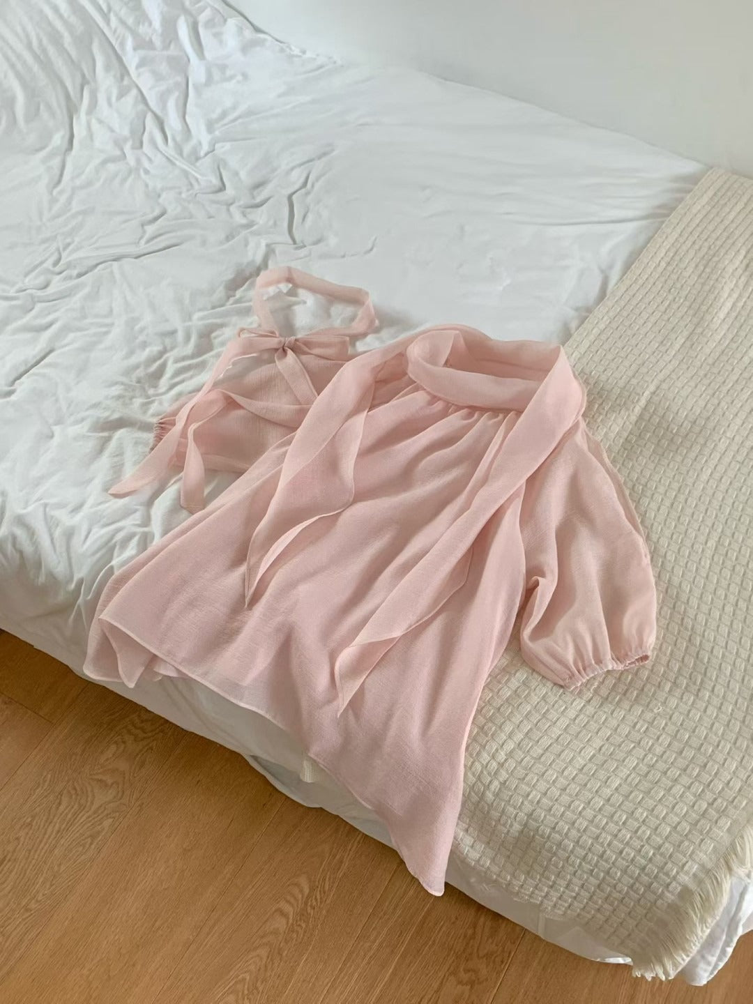韓國REFILL蝴蝶結綁帶高領泡泡袖上衣 | 法式仙女飄逸雪紡襯衫 Korean Ribbon Puff Sleeve Blouse
