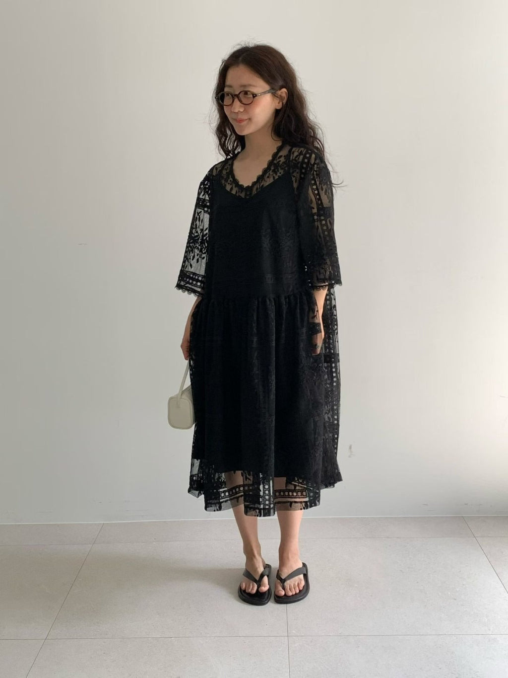 韓國 VENTI 花卉刺繡蕾絲透視連身裙｜韓系優雅層次感 Lace Overlay Dress