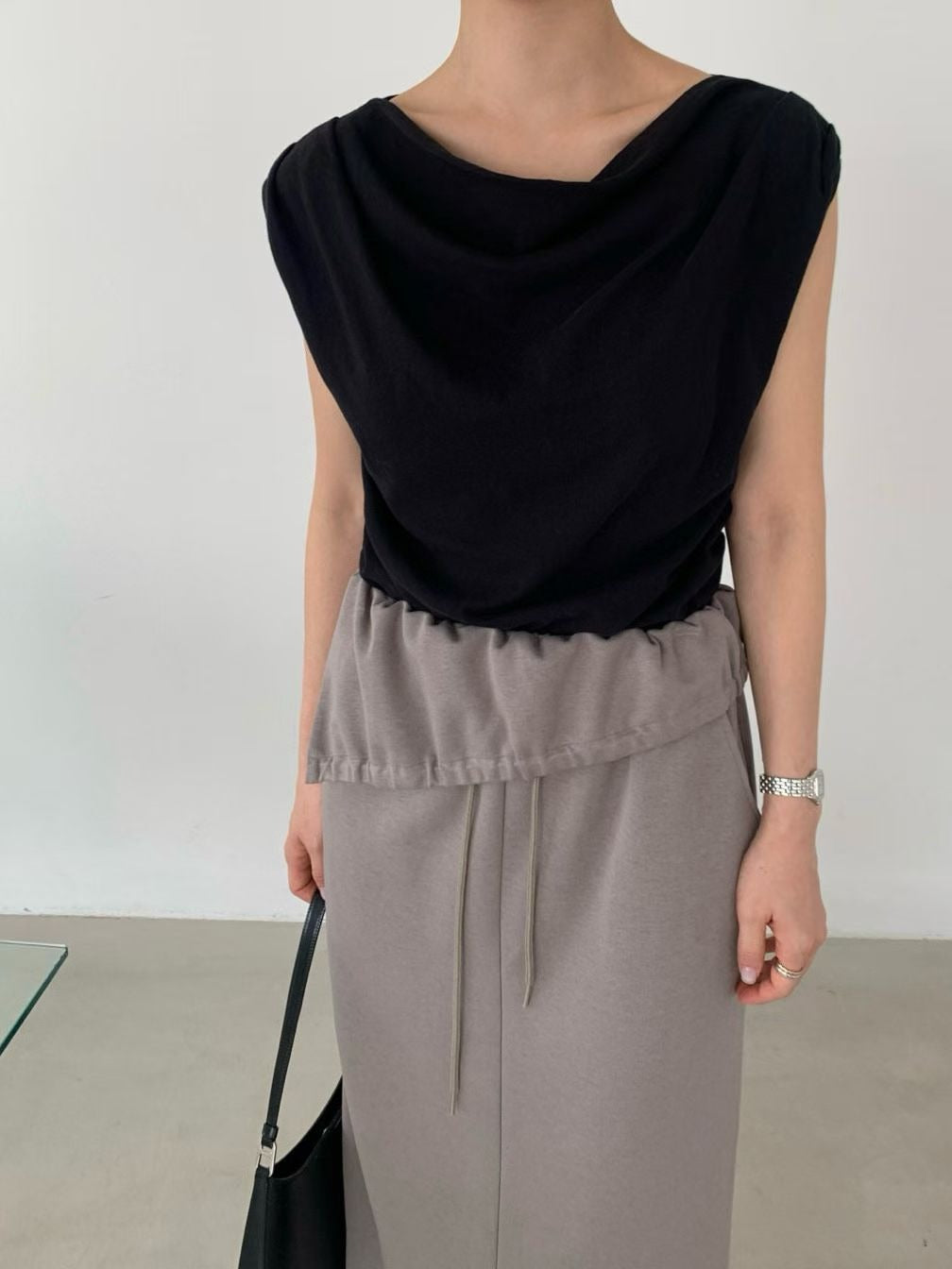 韓國垂墜領無袖上衣｜韓系氣質修身背心 Draped Cowl Neck Top