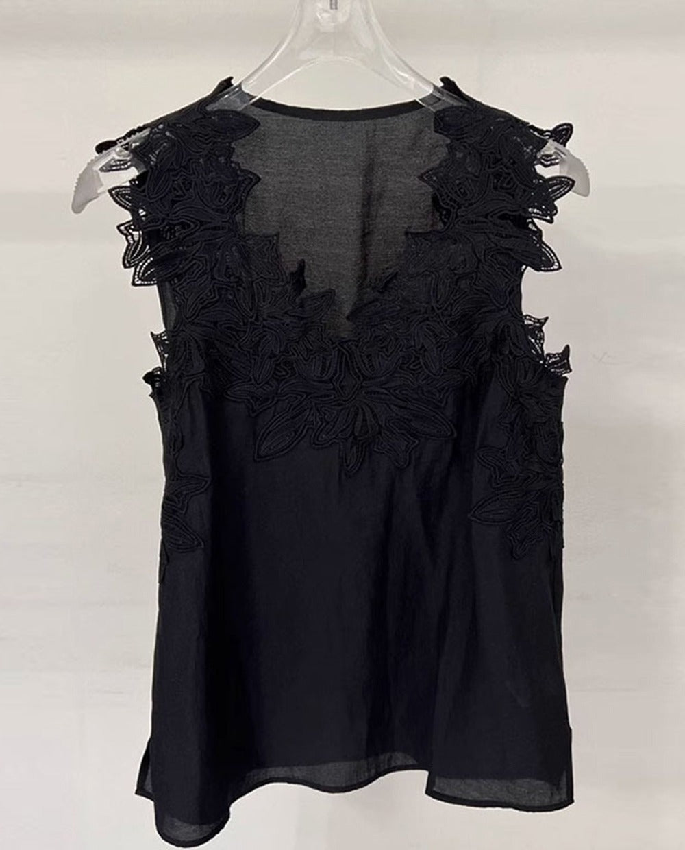 韓國立體花卉刺繡蕾絲無袖上衣 | 透視網紗飛袖百搭背心 Korean Floral Embroidery Lace Sleeveless Top