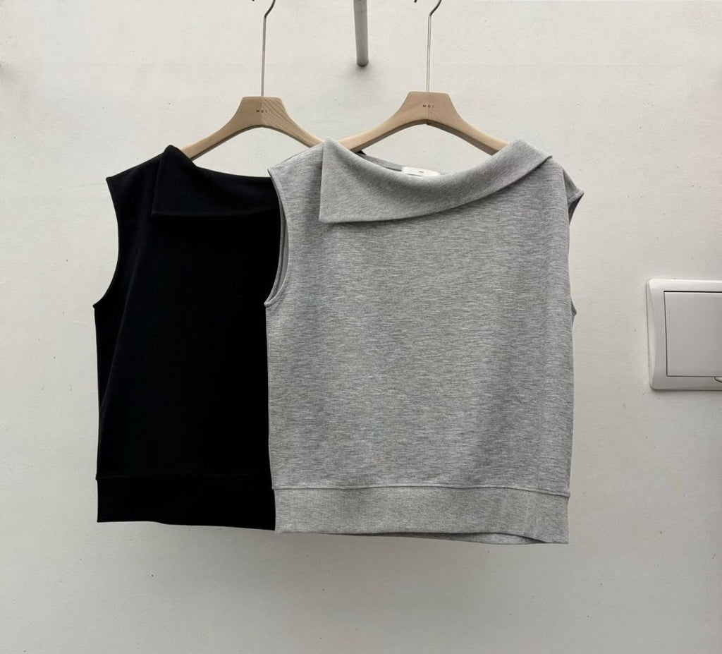韓國翻領斜肩針織上衣｜韓系輕熟無袖上衣 Fold-Over Collar Knit Top