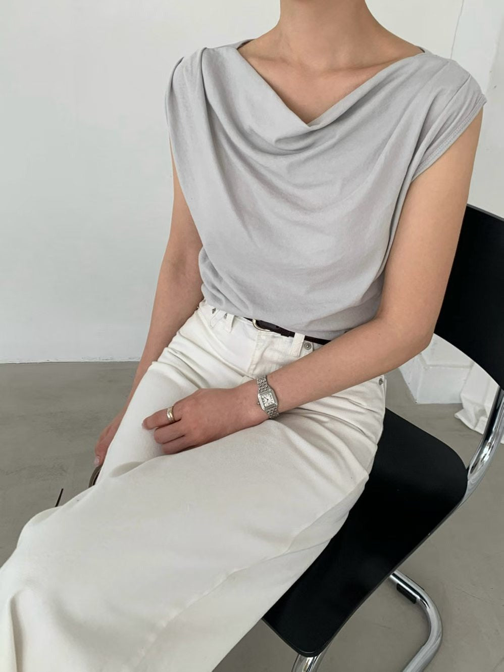 韓國垂墜領無袖上衣｜韓系氣質修身背心 Draped Cowl Neck Top